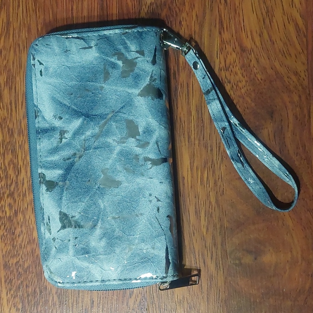 Wallet - Picture 3 of 6